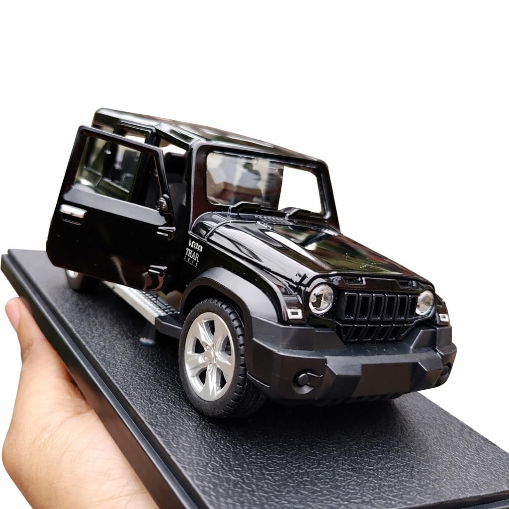 1:28 Original Thar Die Cast Metal Toy Car